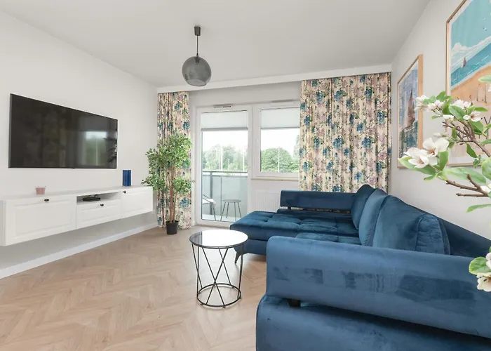 Latarnikow Estate Apartment With Balcony & Parking Gdansk By Noclegi Renters