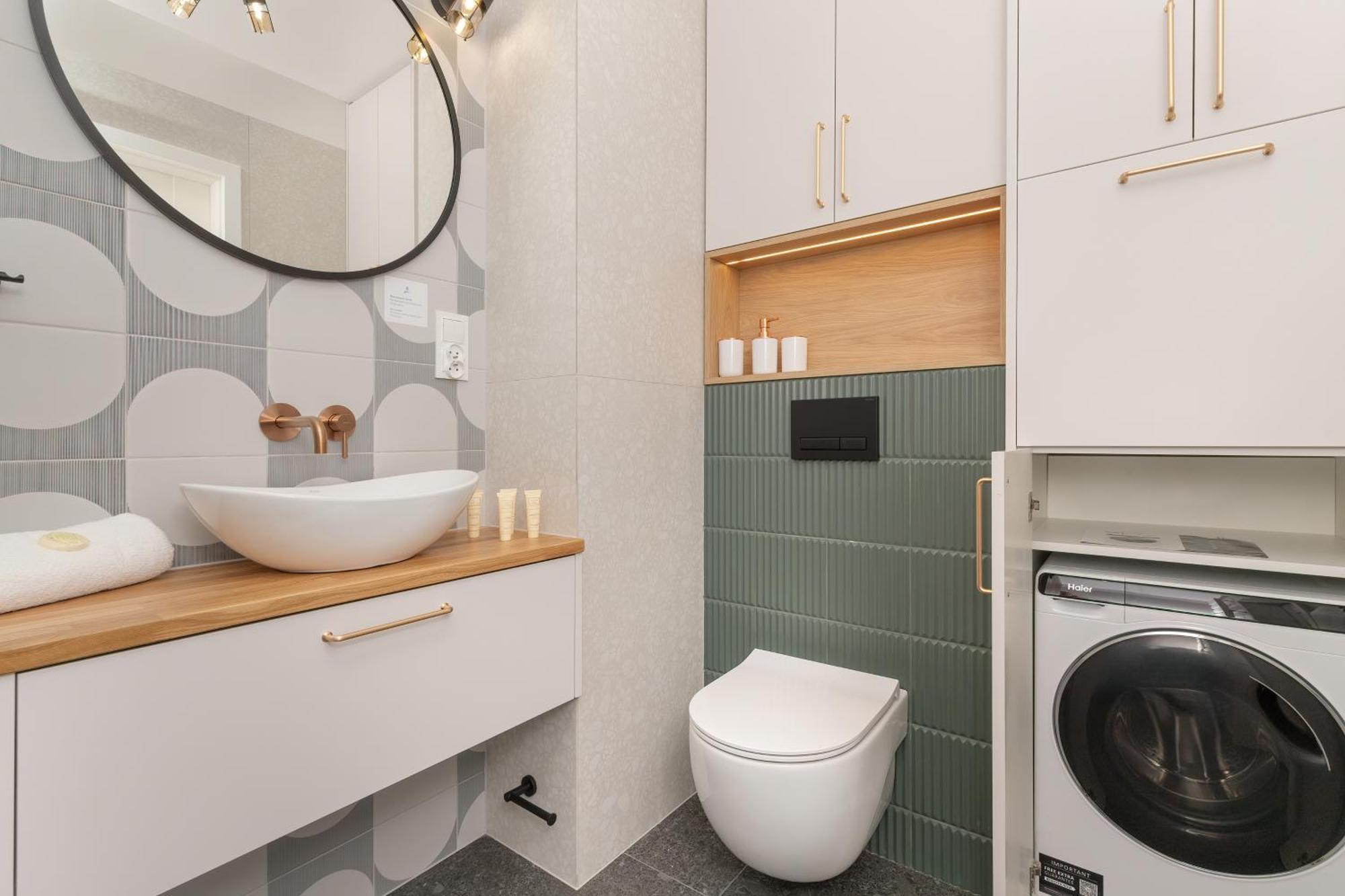 Latarnikow Estate With Balcony & Parking By Renters * Gdansk