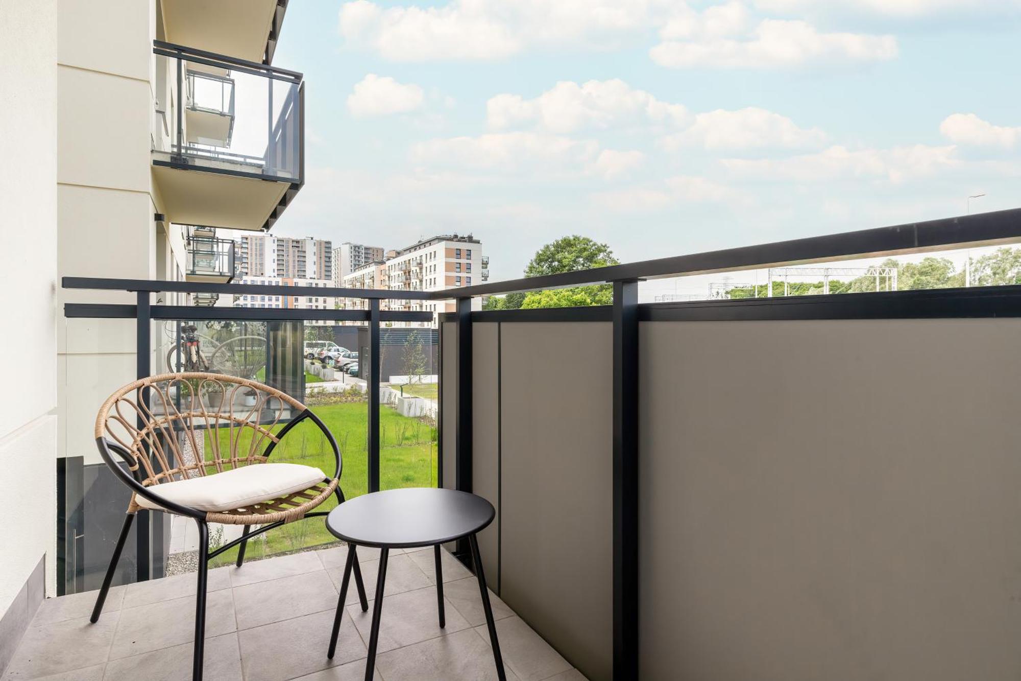 Apartment Latarnikow Estate With Balcony & Parking By Renters Gdansk