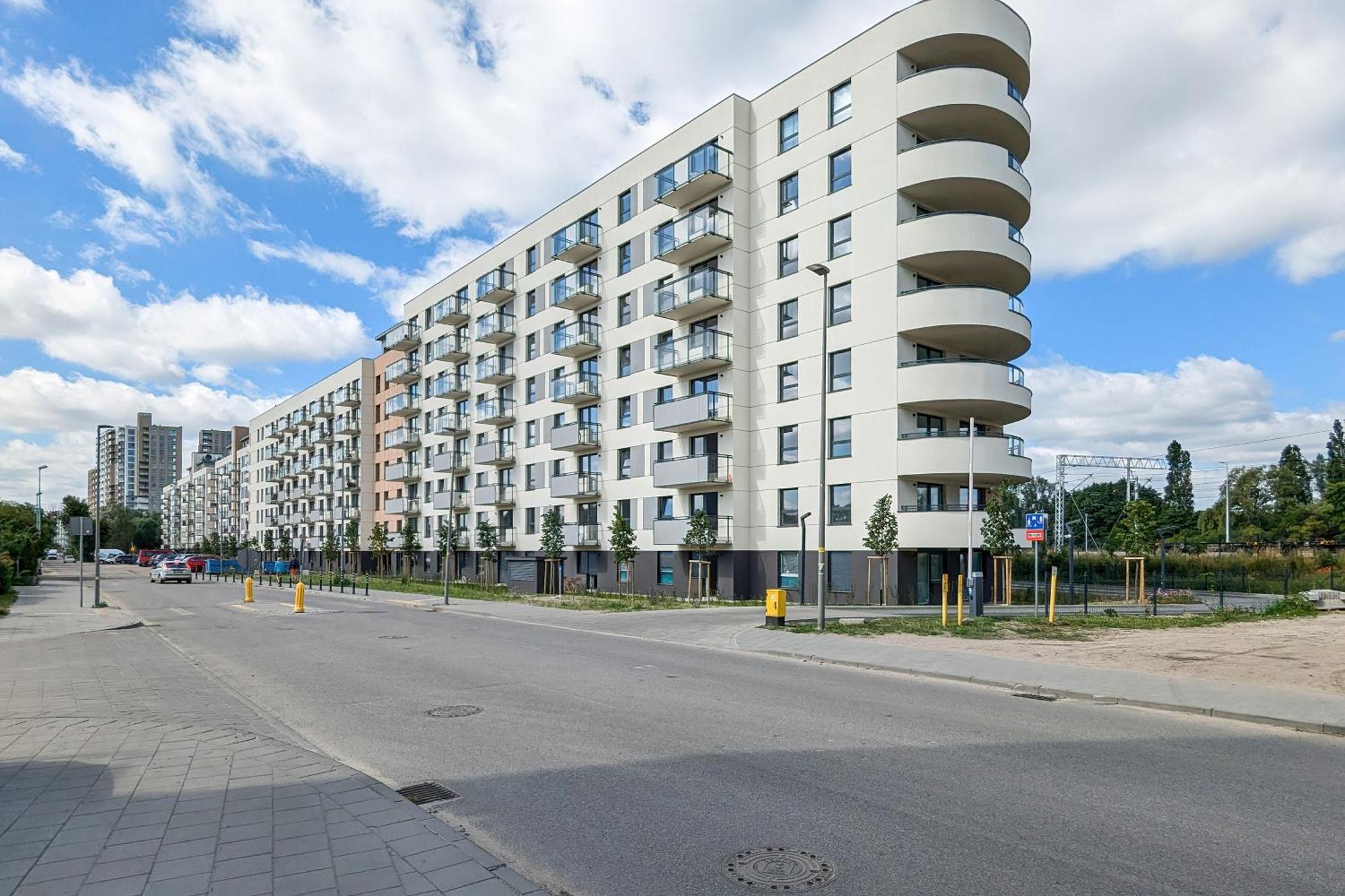 Latarnikow Estate With Balcony & Parking By Renters * Gdansk